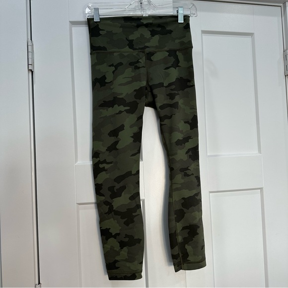 Lululemon Wunder Train High-Rise Crop 23” Heritage 365 Camo Green Size 8 - Picture 3 of 7